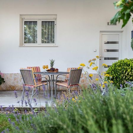 Apartman Topic Leilighet Kaštela Eksteriør bilde