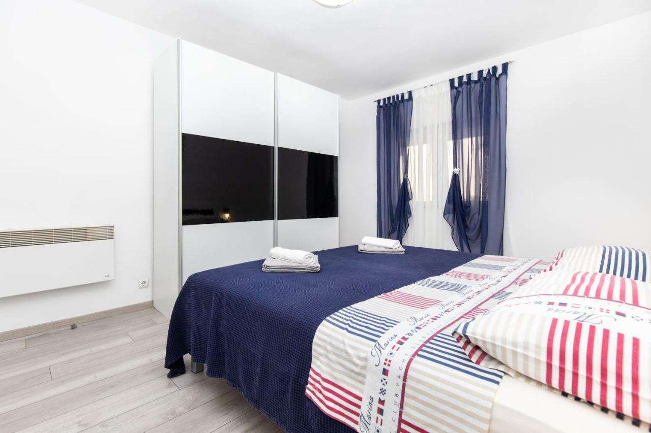 Apartman Topic Leilighet Kaštela Eksteriør bilde